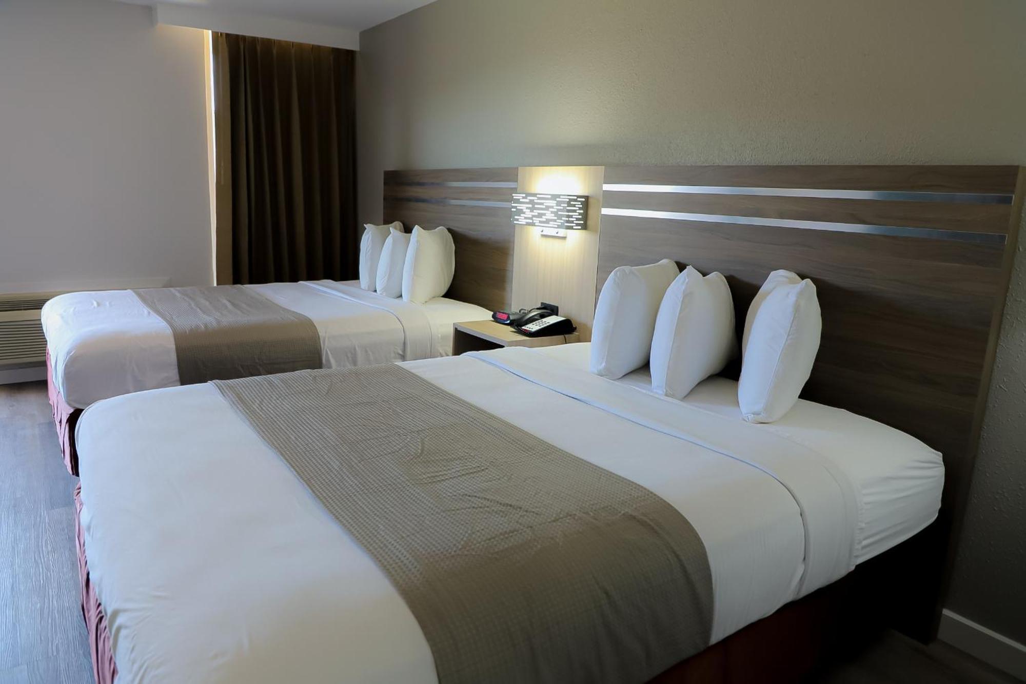 Airport Inn เนเดอร์แลนด์ ภายนอก รูปภาพ